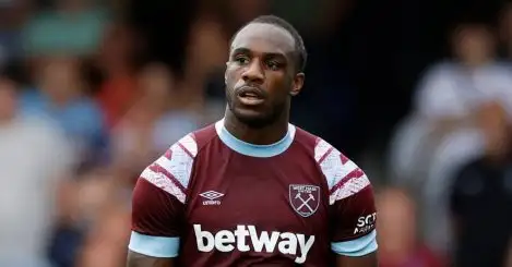 Senior West Ham star savages David Moyes whose changes ‘ain’t working’, with imminent signing to strengthen exit chances