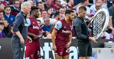 Disgruntled West Ham attacker considering quitting the club in January; David Moyes part of the reason why